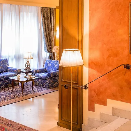 Готель Ambasciatori