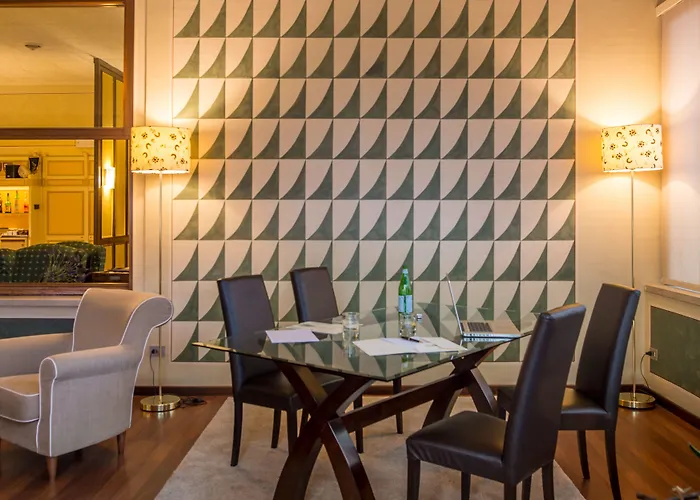 オテル アンバシアトリ ホテル