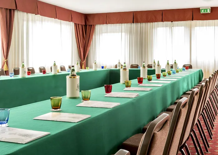 オテル アンバシアトリ ホテル