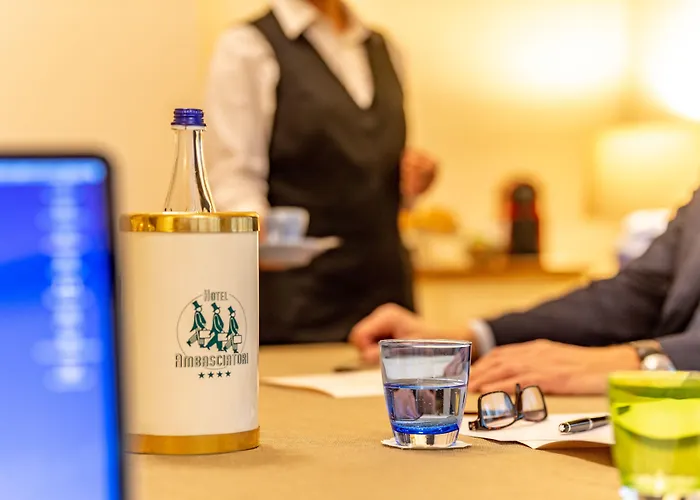 オテル アンバシアトリ 4*