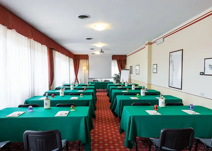 Ambasciatori Szálloda 4*